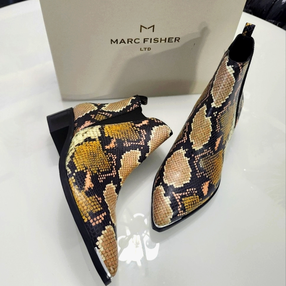 NIB Marc Fisher Tan and Black Ankle Booties Snake Print